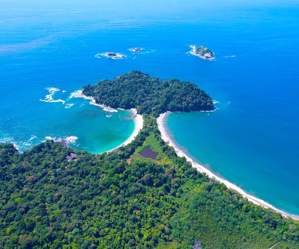 breathtaking-beaches-of-Costa-Rica