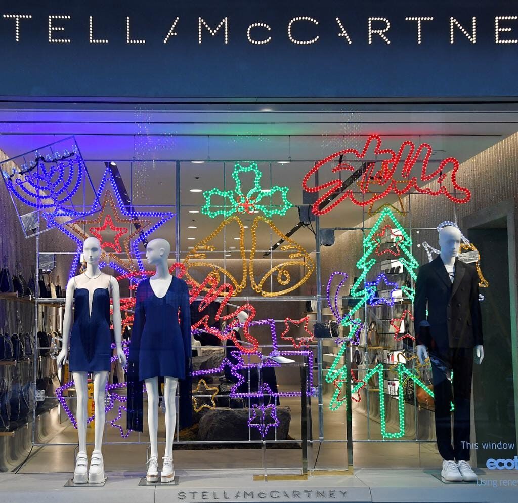 Show-window-in-Stella McCartney's-flagship -store-in-London