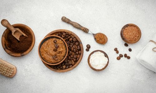 flat-lay-homemade-remedy-with-coffee-beans